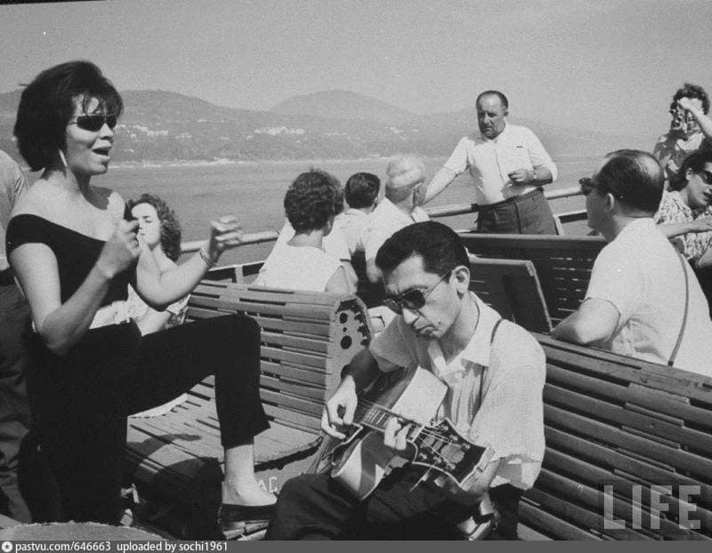 Музыканты на прогулке